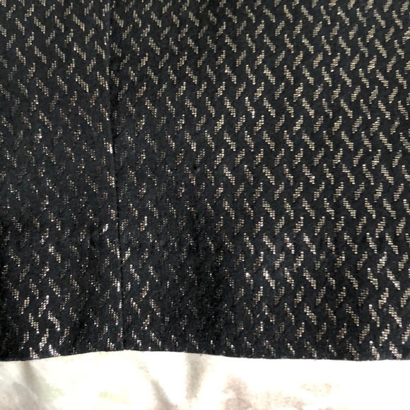 Black pants with beautiful gold metallic threading - Picture 2 of 4